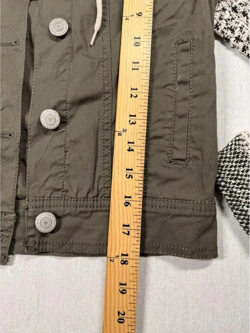Wallflower Jacket Girls Sz XS Army Green Button Up Boho‎ Fall Hood